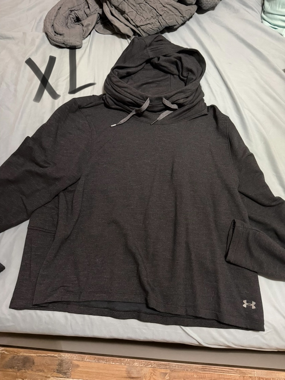 Under Armour Men's Charcoal Hooded Long Sleeve Pullover